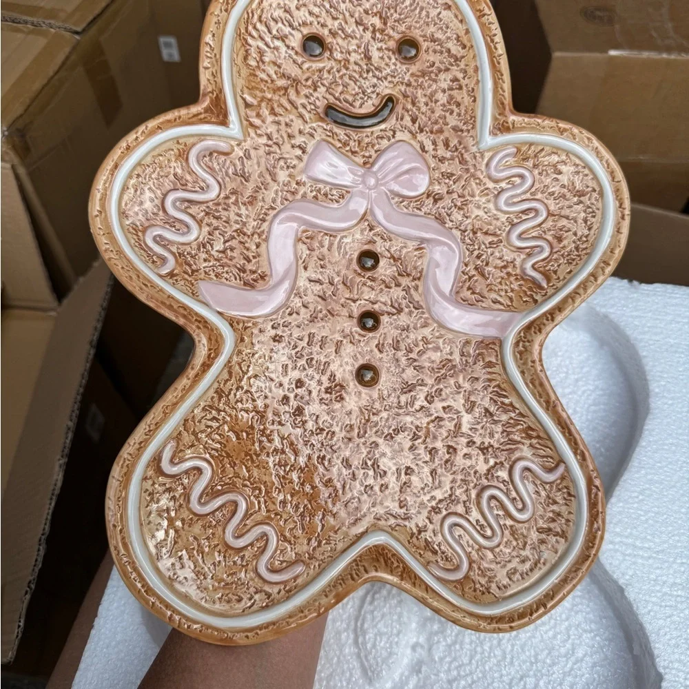 Festive Gingerbread Man Plate - Brown and White